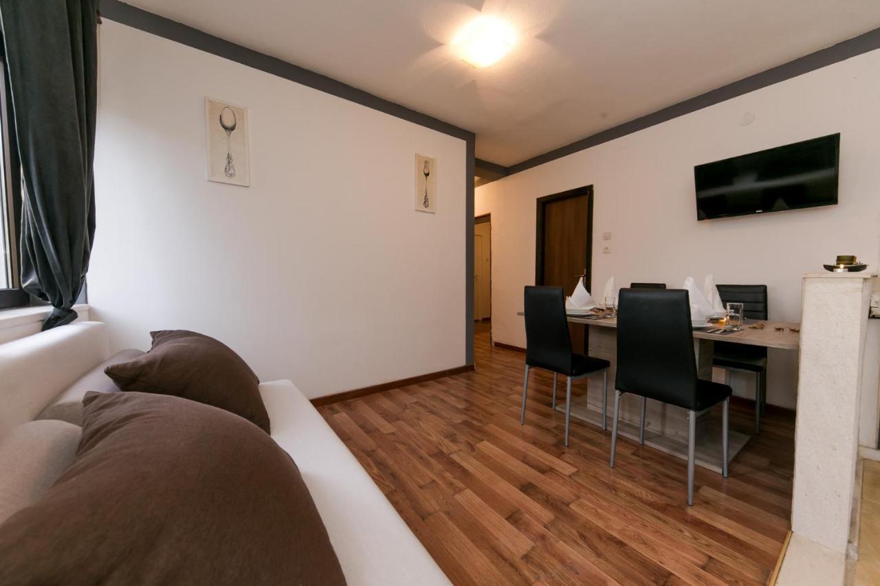 Apartments Vukman Trogir Bagian luar foto